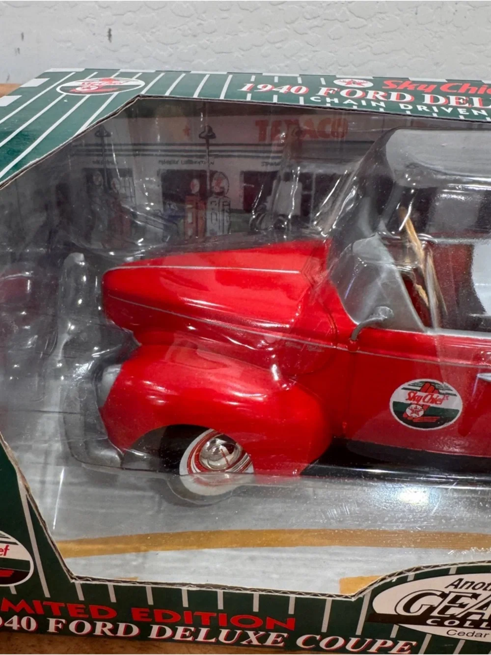 Texaco gearbox red